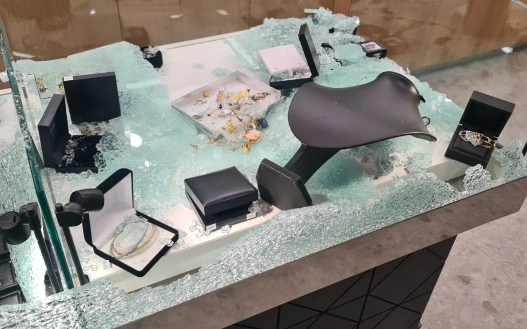 Armed robbery of TJ Handcrafted jewellery store in Auckland
