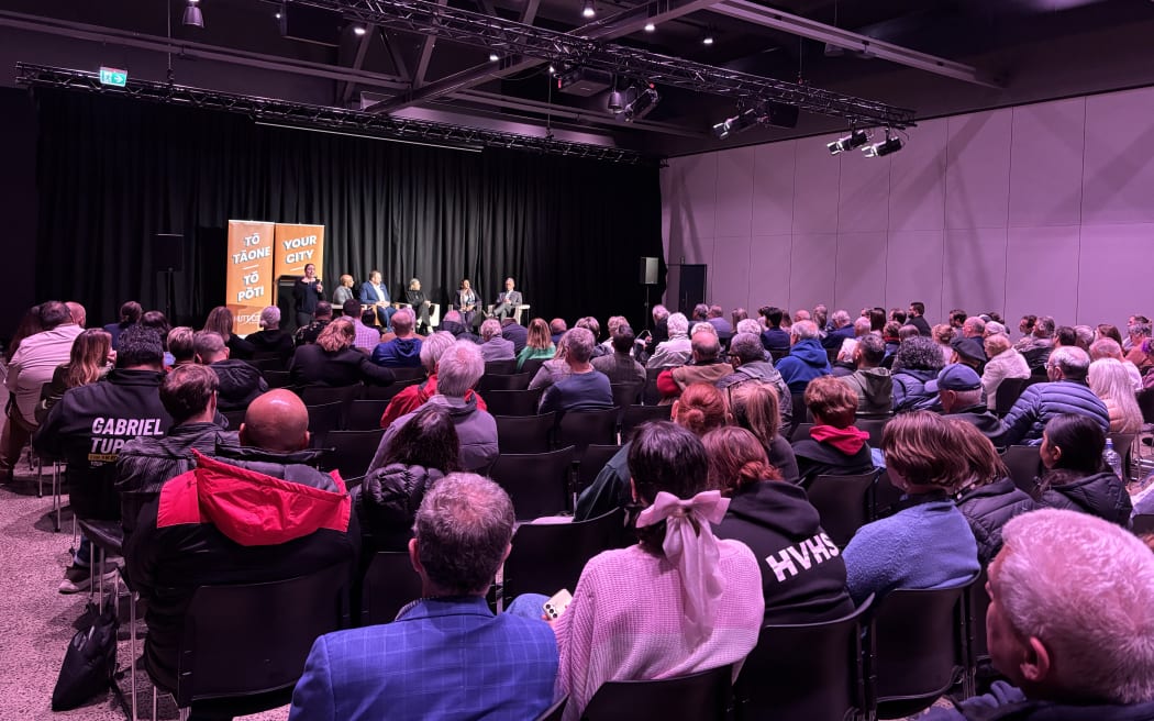 Rates affordability, council spending, infrastructure and amalgamation were the top topics for Lower Hutt mayoral candidates last night.