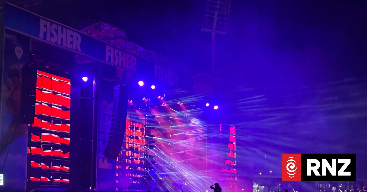 Dance music fans take a minute silence at DJ Fisher show in Mount Maunganui