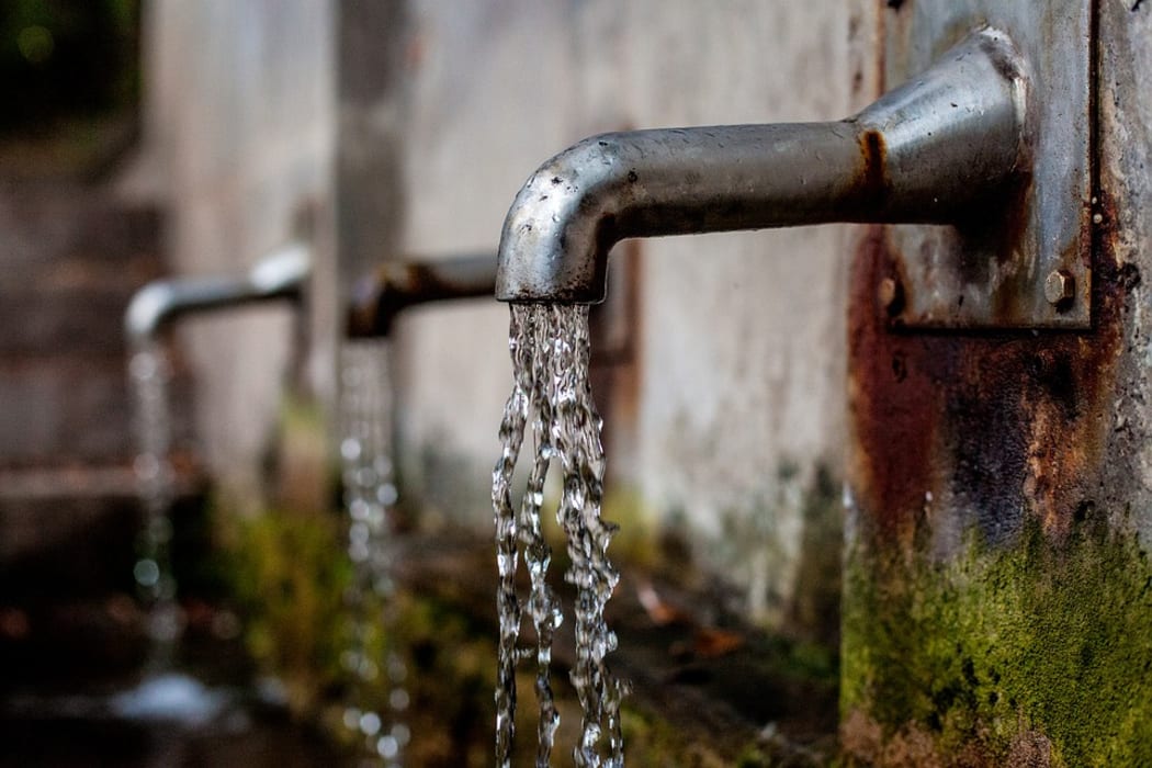 Hundreds of thousands of New Zealanders at risk of drinking unsafe water