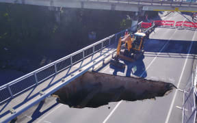The storm caused a large hole in the Humber Bridge.