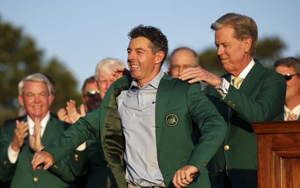 Rory McIlroy joins rarefied company with back-to-back Masters wins | RNZ