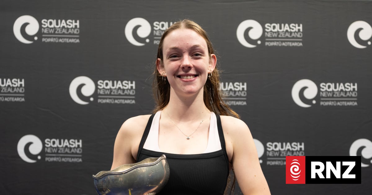 Jena Gregory, Paul Coll win NZ squash championship titles | RNZ