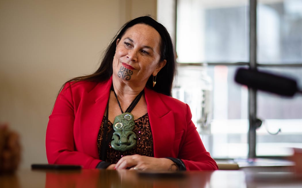 Te Pāti Māori co-leaders Rawiri Waititi and Debbie Ngarewa-Packer speak to RNZ at the end of 2022