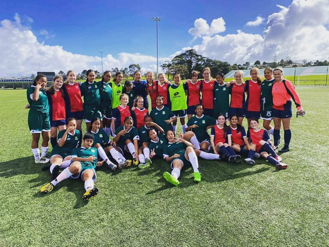 The under 16 girls won three out of their four games against Auckland clubs.