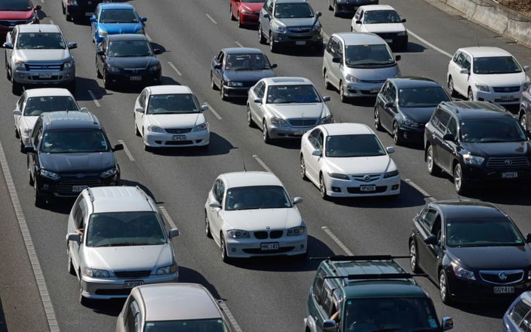 Congested outgoing traffic in the afternoon rushhour on an Auckland motorway