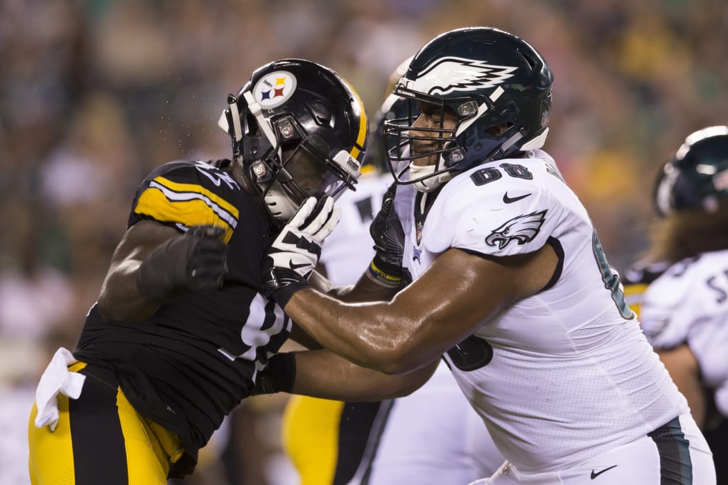 Jordan Mailata (R) playing for the Philadelphia Eagles in a NFL pre-season match against the Pittsburgh Steelers.