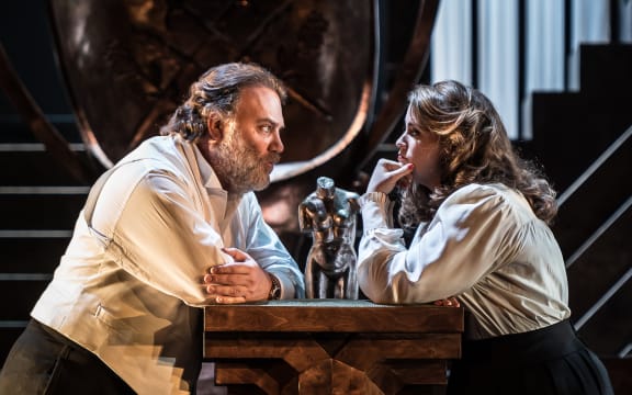 Bryn Terfel as Hans Sachs, Rachel Willis-Sorensen as Eva