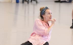 Alice Topp in rehersal.