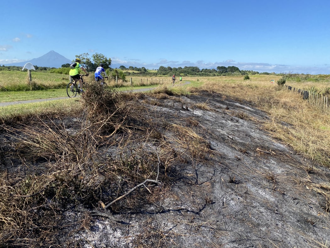 Te Rewa Rewa Bridge fire, New Plymouth