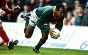 Chester Williams looks to score a try during the international rugby union match between South Africa and Wales, 1994. Photo: Offisde/PHOTOSPORT
