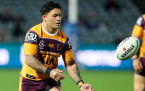 Issac Luke warms up. Vodafone Warriors v Brisbane Broncos. NRL Rugby League, Central Coast Stadium, Central Coast, NSW, Australia. 4th July 2020. Copyright Photo: David Neilson / www.photosport.nz