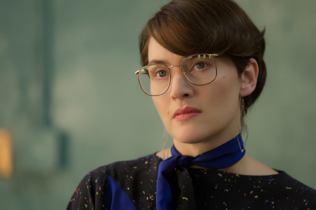 Kate Winslet as the very Polish Joanna Hoffman in Steve Jobs