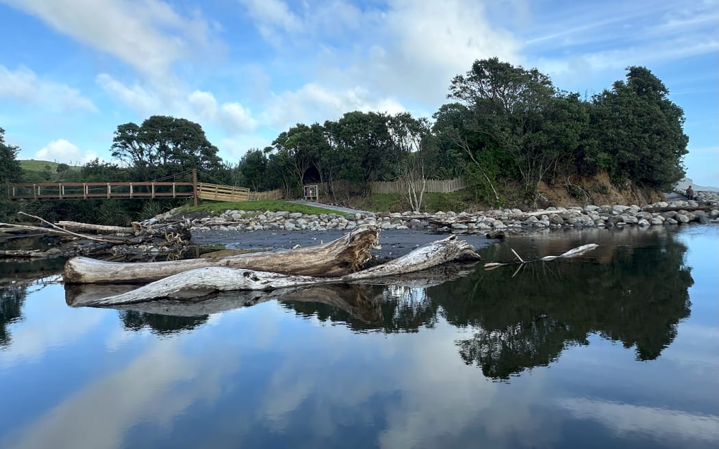 Hauranga Pā site walkway/bridge