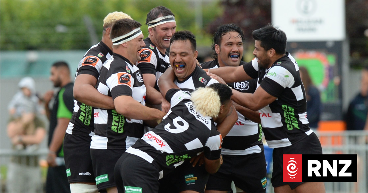 Magpies swoop in Championship final | RNZ News