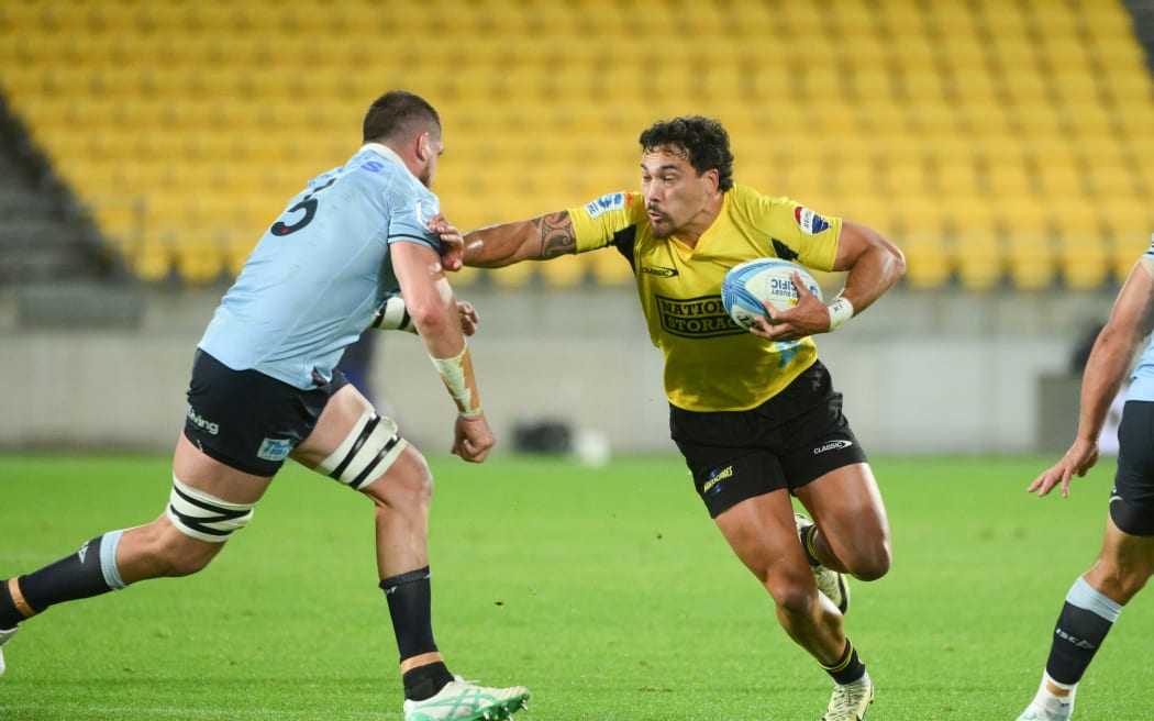 Billy Proctor gets the fend going.