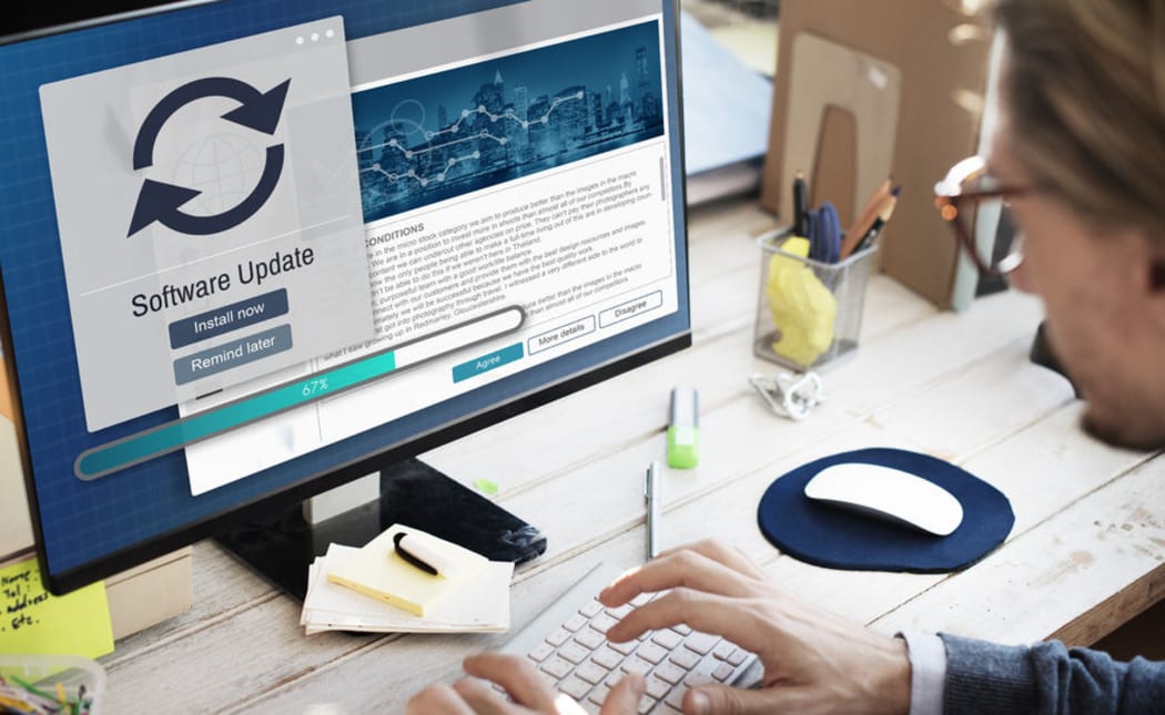 The government's computer emergency response team is urging people to keep their computer software up-to-date.