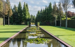 Broadfield Garden, Rolleston