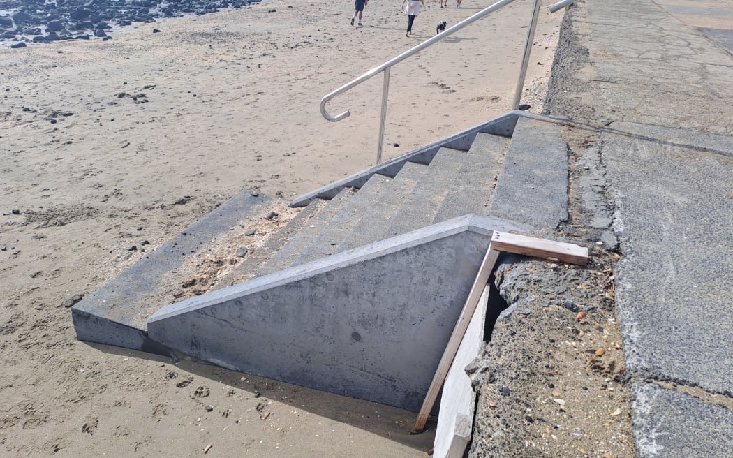 Auckland Council has spent $263,000 replacing four steps of concrete steps along the North Shore's Milford Beach.