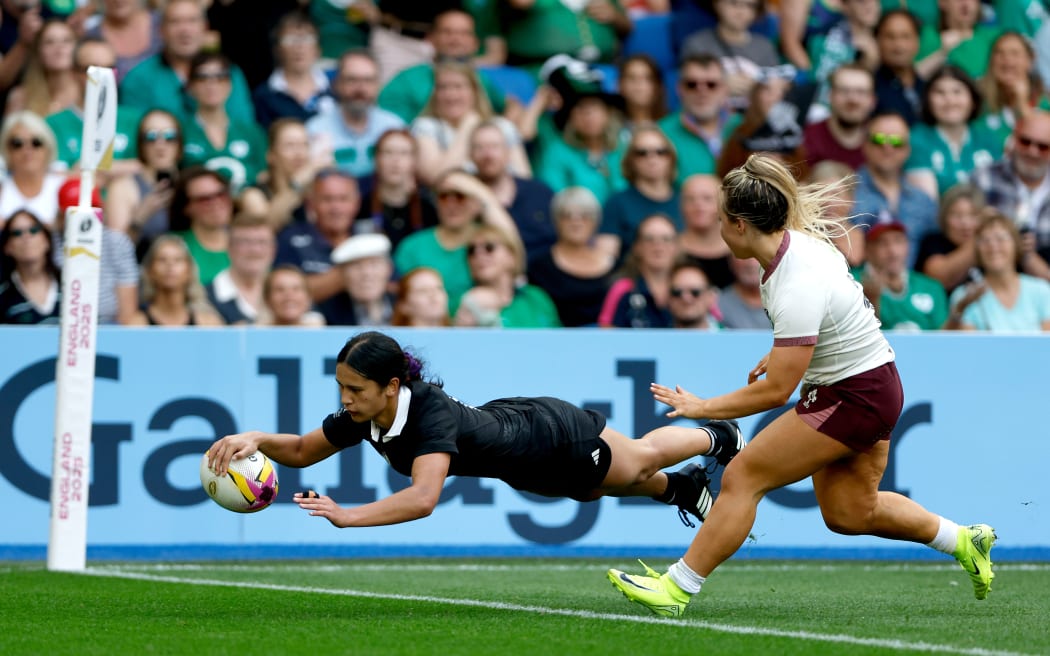 Braxton Sorensen-McGee scores for the Black Ferns against Ireland, RWC, 2025.
