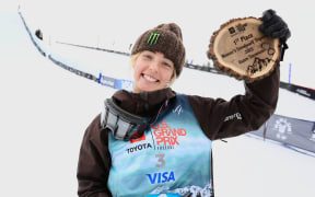 Zoi Sadowski-Synnott, Aspen Snowboard World Cup winner.