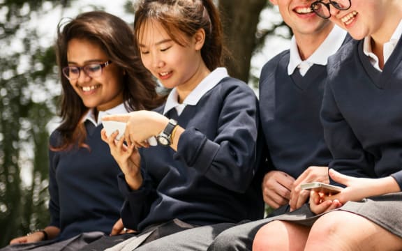 A recent court case involving two parents with differing views on their daughter attending an elite private school has reinvigorated a debate about what is better: state or private schools.