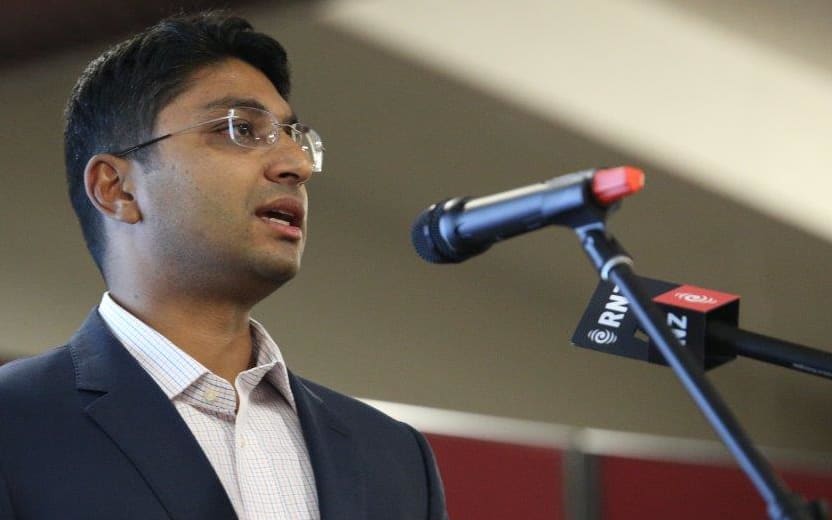 Shamubeel Eaqub at a housing meeting in Auckland May 2016