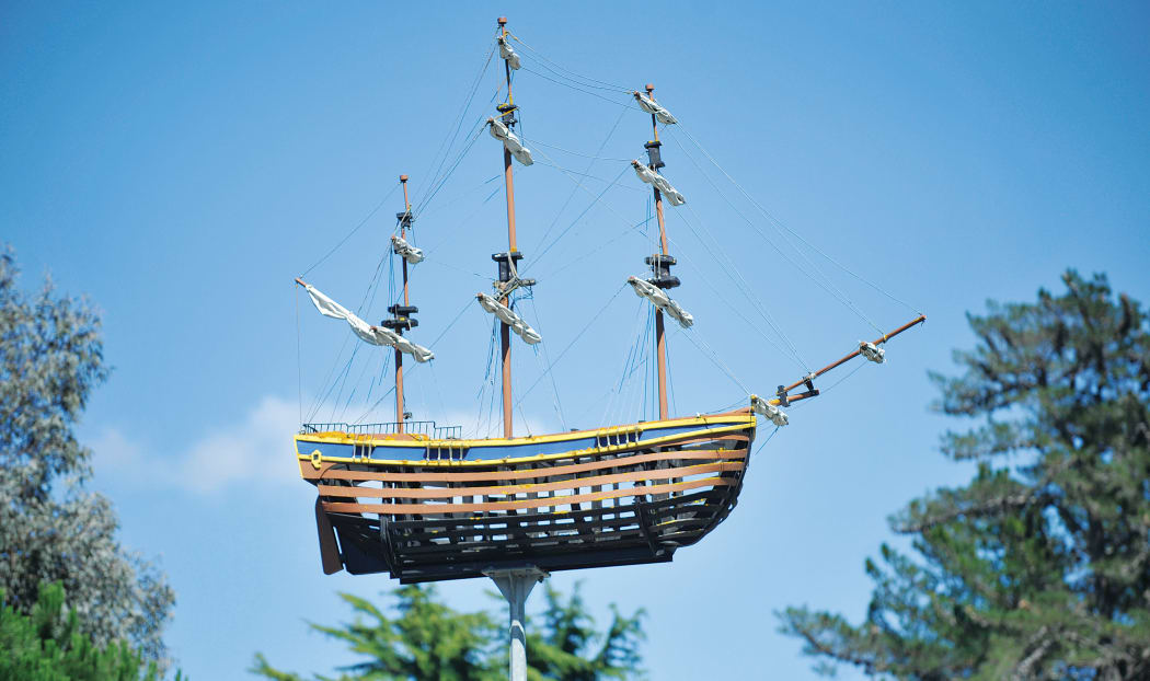 The Endeavour models have stood on poles overlooking the city since they were commissioned by the Cook Bicentenary Committee in 1969.