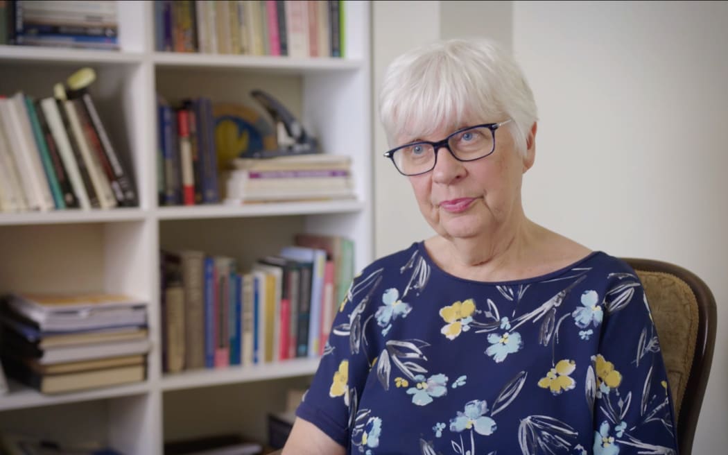 Dr Alison Towns
