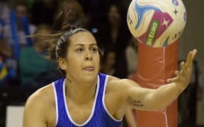 Mystic's Paula Griffin takes a pass during the ANZ Championship.