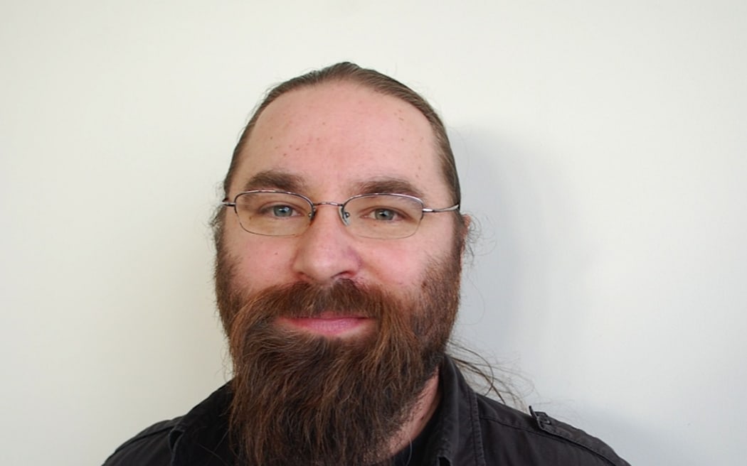 Insomnia Security consultant Adam Boileau says reporters who don't learn about encryption may miss out on scoops.