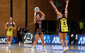 Ali Wilshier of the Magic and Fa’amu Ioane of the Pulse during the ANZ Premiership round 7 match between the Magic and the Pulse at Baypark Arena in Mount Maunganui, Tauranga, New Zealand on Saturday May 25, 2024. Copyright photo: Aaron Gillions / www.photosport.nz