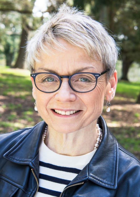 Prof Jennifer Weller