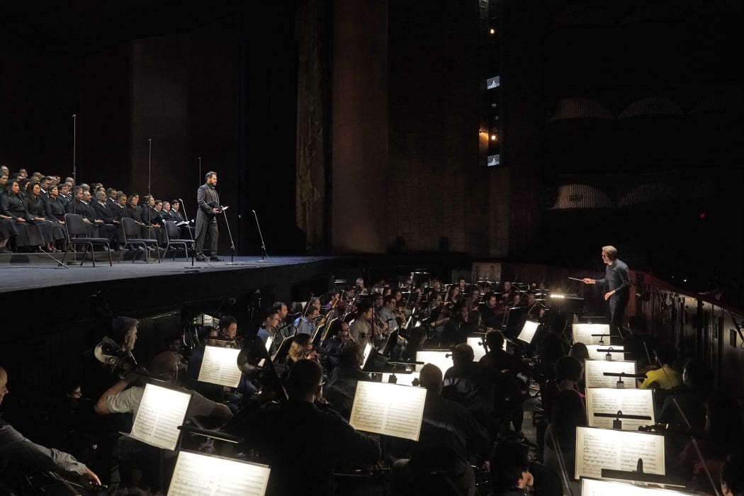 Metropolitan Opera Orchestra in La Damnation de Faust