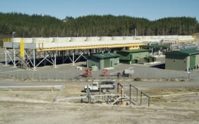 At Ngawha, water and steam from the ground are used to heat pentane, which vaporises and drives the turbines.