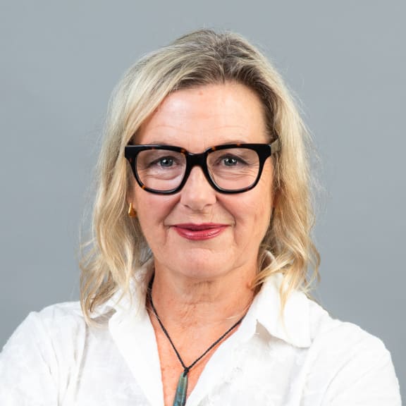 Photo of Anna Thomas