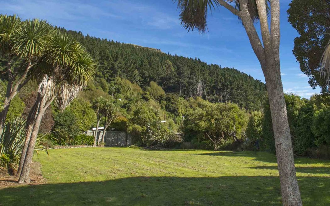 The Banks Peninsula Community Board unanimously voted the transfer of the Purau Reserve to Te Hapū o Ngāti Wheke on Monday