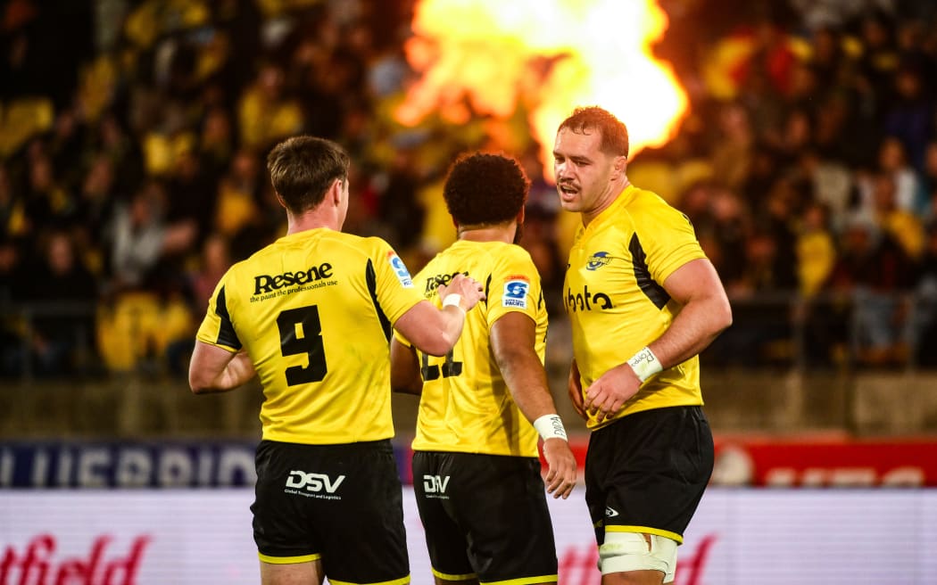 Devan Flanders of the Hurricanes celebrates his try with team, Hurricanes v Moana Pasifika, round 16 of the Super Rugby Pacific competition at Sky Stadium, Wellington, New Zealand on Saturday 31 May 2025. Photo: Elias Rodriguez / Photosport
