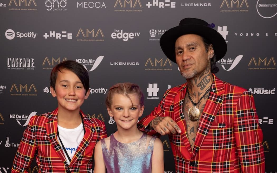 Tiki Taane with Charlie and Karcia