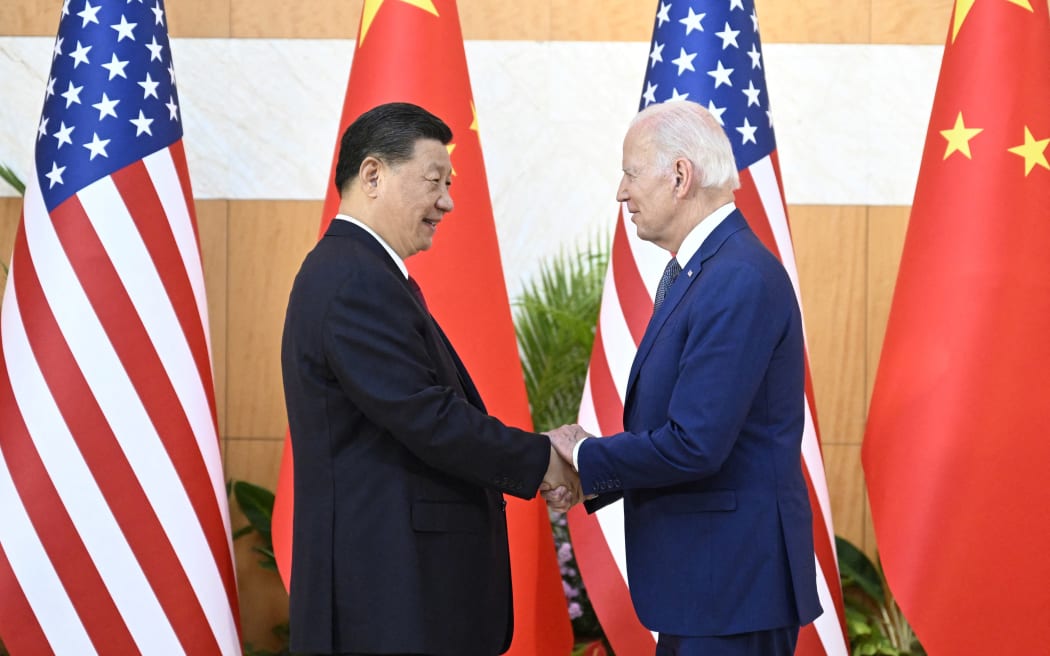 (221114) -- BALI, Nov. 14, 2022 (Xinhua) -- Chinese President Xi Jinping meets with U.S. President Joe Biden in Bali, Indonesia, Nov. 14, 2022. (Xinhua/Li Xueren) (Photo by LI XUEREN / XINHUA / Xinhua via AFP)