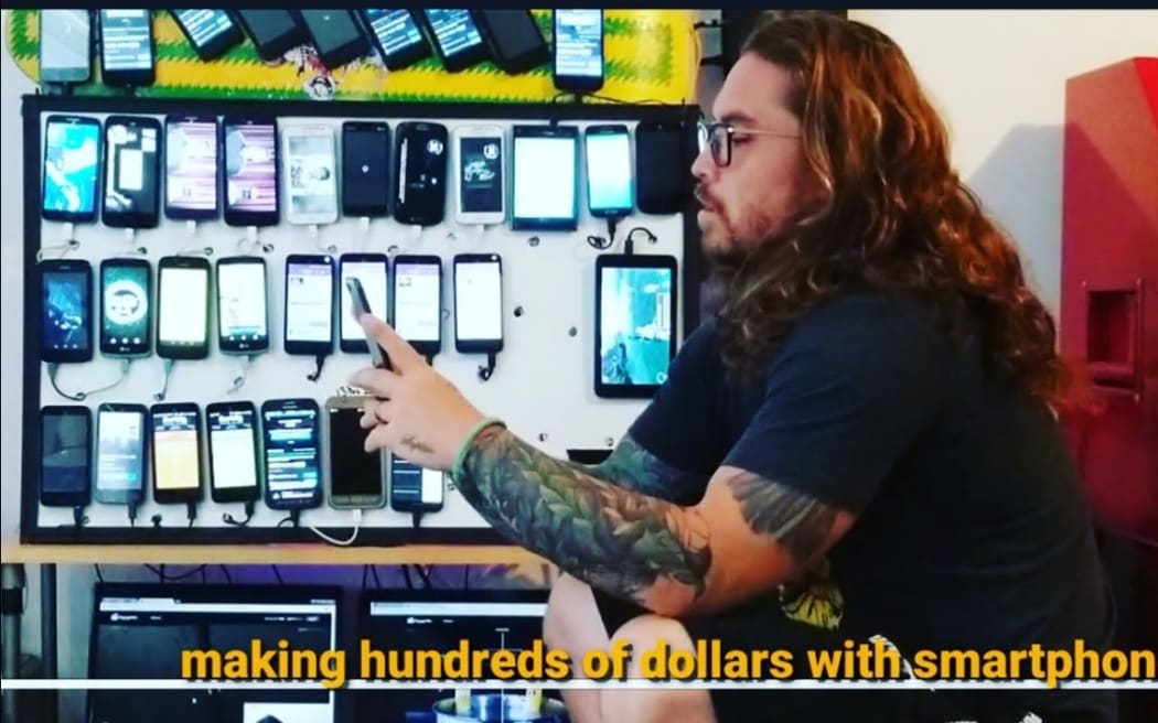 Streaming Farms