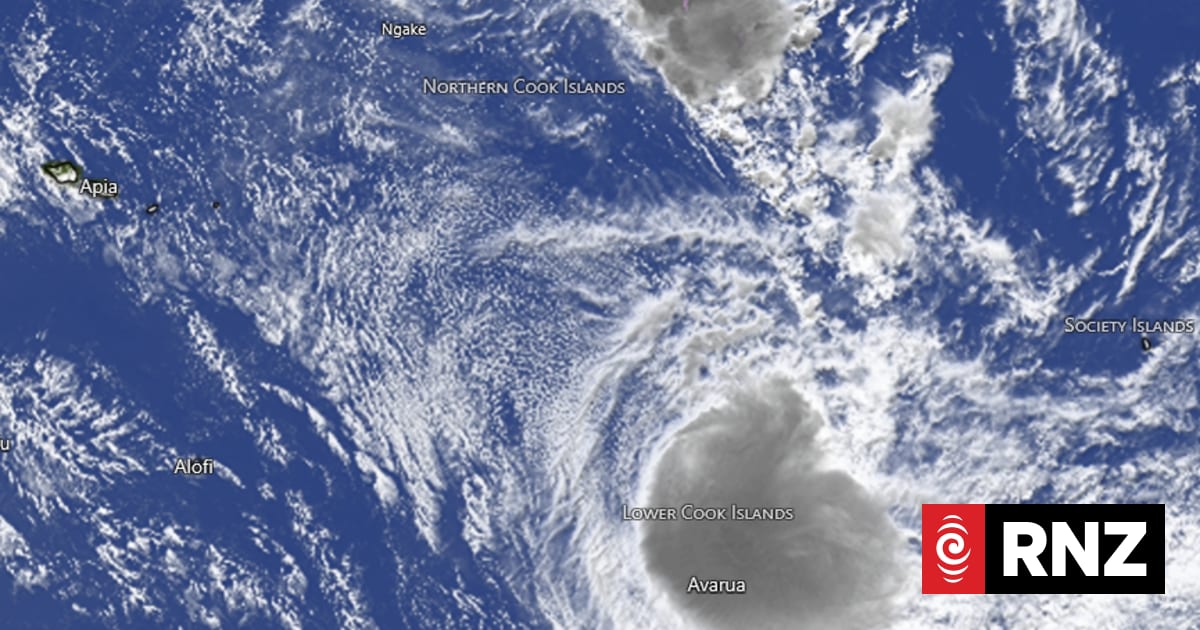 Warnings in place as Wati bears down on southern Cook Islands