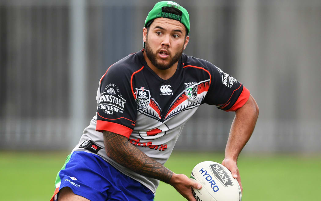 Warriors lock Jazz Tevaga
