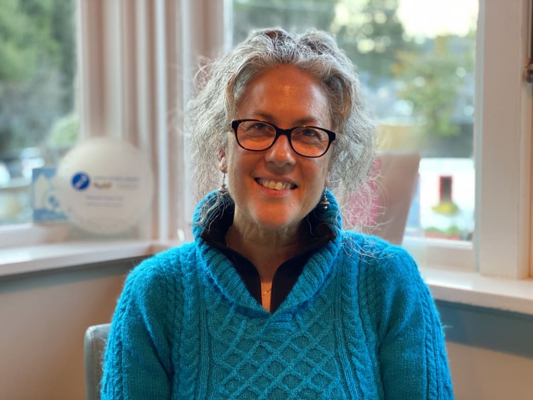 Robyn Francis, Happiness House, Social Services Charity