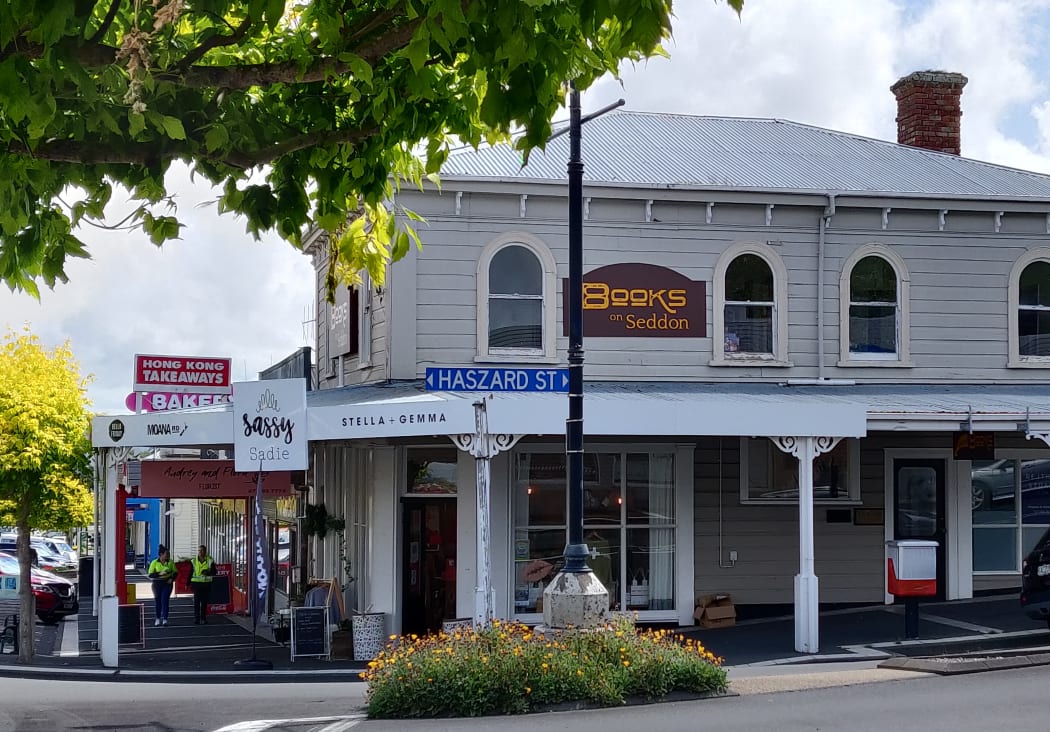 photo of exterior of Books on Seddon
