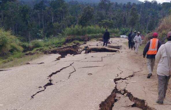 A road in Komo, Hela province of Papua New Guinea, affected by the 7.5 earthquake 26 February 2018.