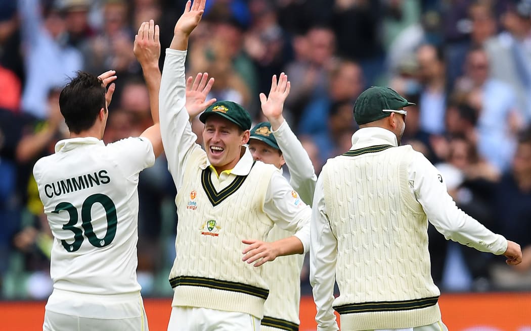 Australia celebrate a wicket. Third Ashes test, 2021.