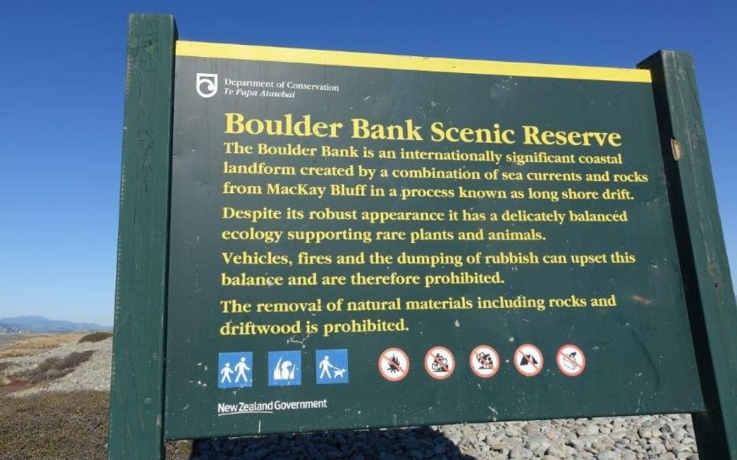 Nelson's 11km-long naturally formed Boulder Bank features the city's main surf break at Schnappers Point, near the sewer outfall from the nearby treatment plant.