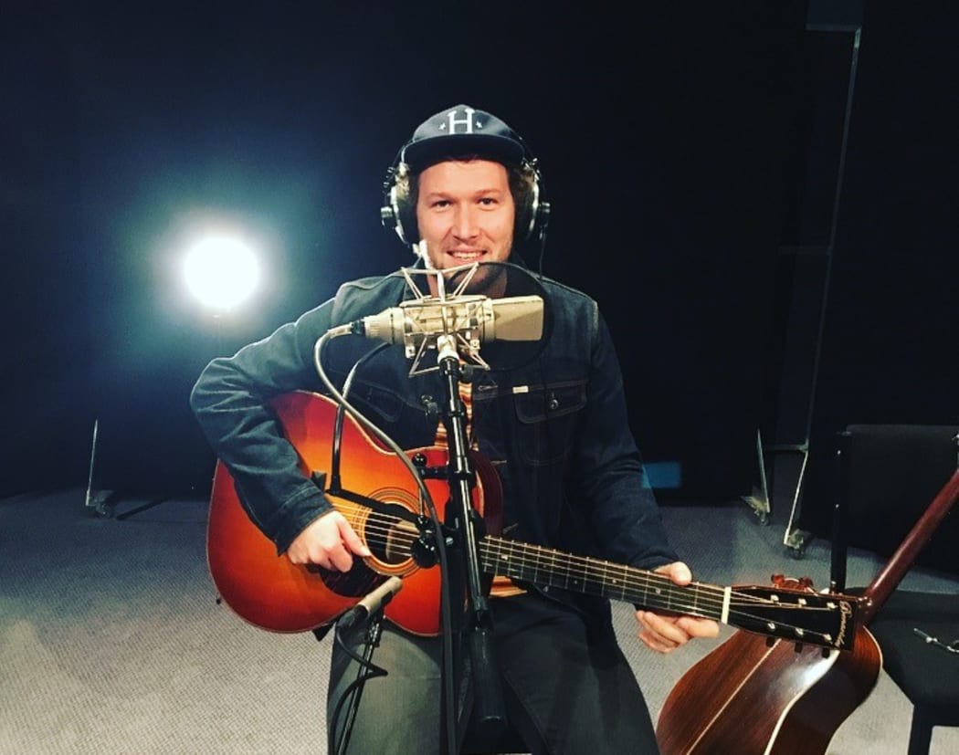 Thomas Oliver, NZ Live April 2017