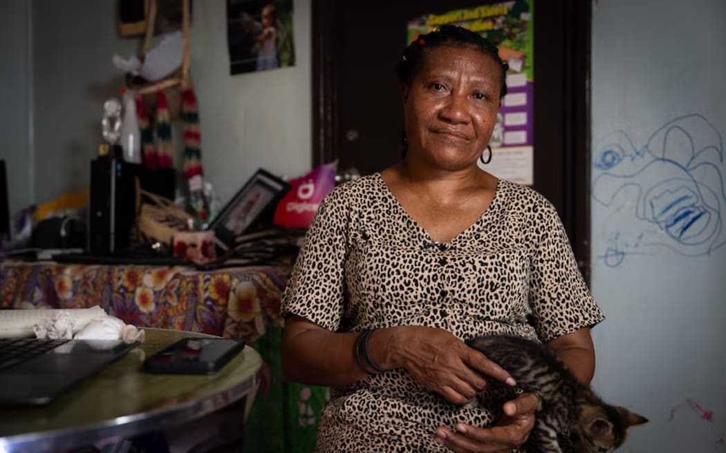 Shirley Kaupa runs a women's safe house on a shoestring budget in Port Moresby. (ABC News: Marian Faa)